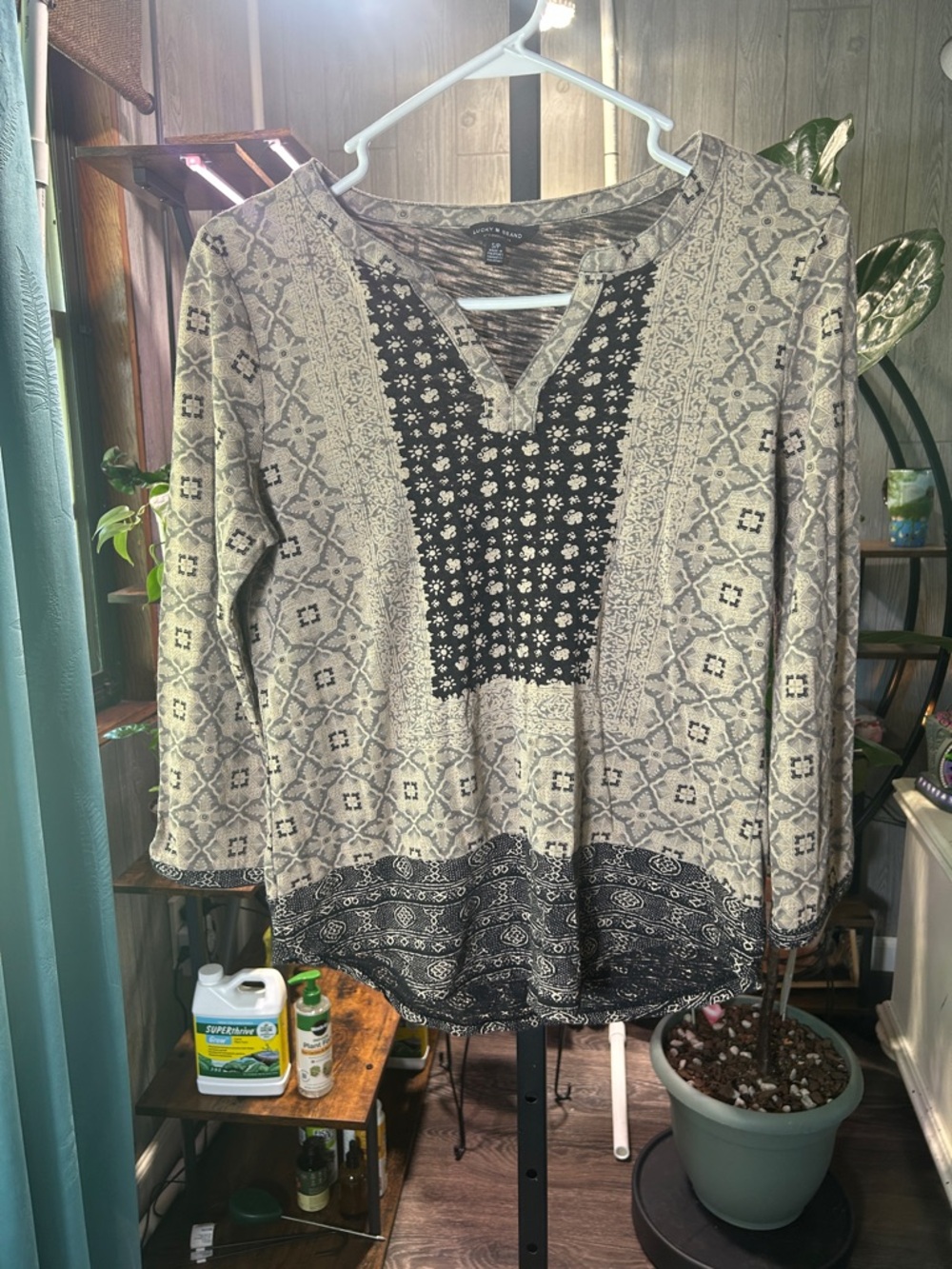 EEUC Lucky Brand Top